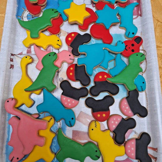 Galletas Glaseadas Infantiles – Dinosaurios, Estrellas y Personajes